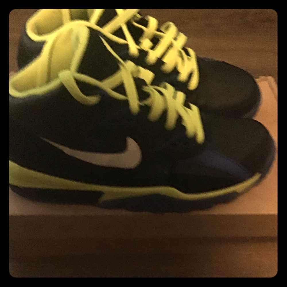 Nike Air Trainer Boys 7Y